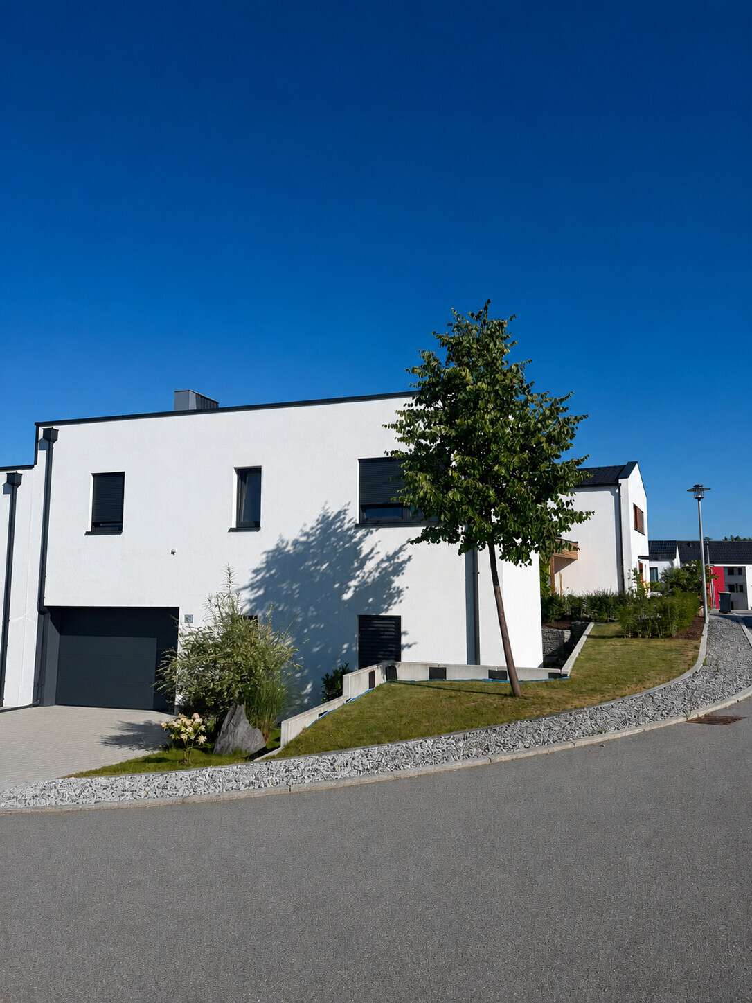 Exklusives Wohnen an der Stadtgrenze Passau – Reihenendhaus mit hochwertiger Ausstattung – Haus in Tiefenbach