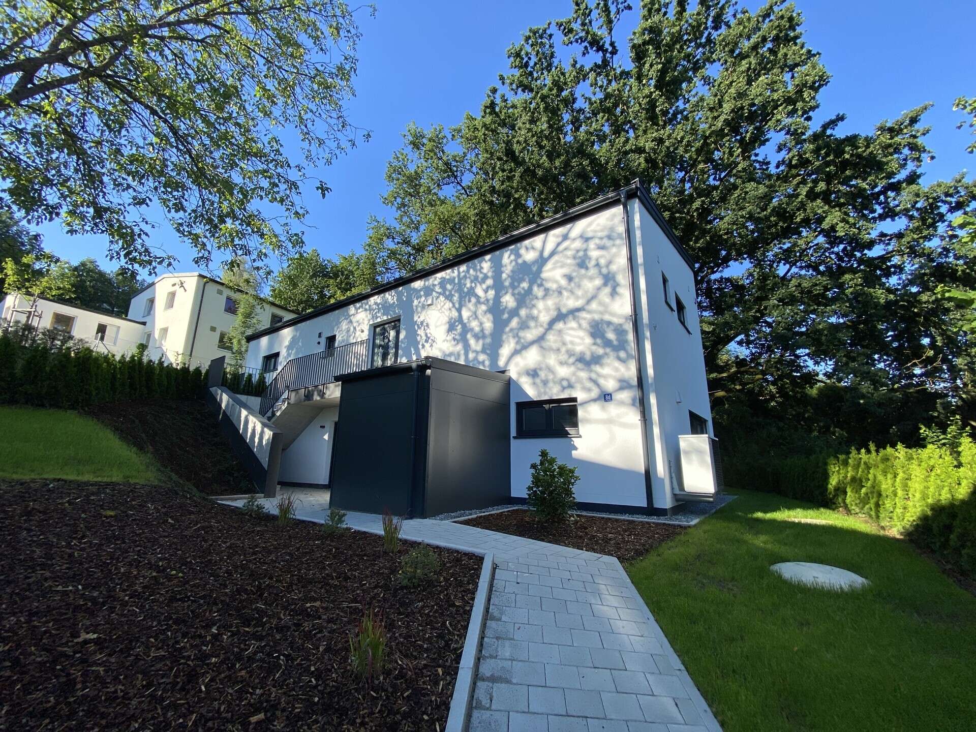 Moderne 2 Zimmer Wohnung mit Terrasse und Einbauküche in zentraler Lage von Passau – Wohnung in Passau